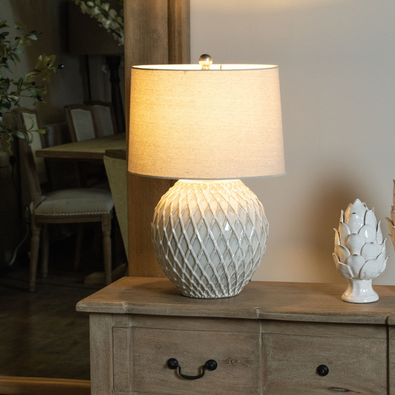 Elegant Lattice Ceramic Table Lamp With Linen Shade