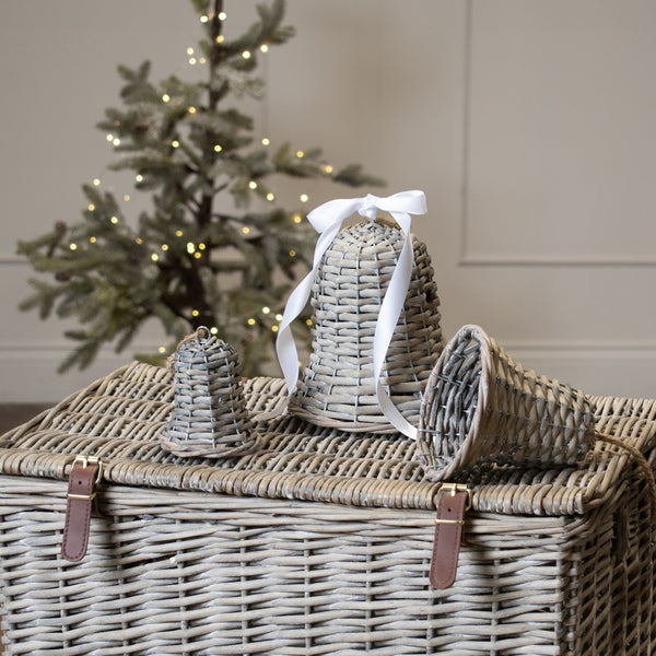 The Noel Collection Wicker Bell Decoration ( 4 Sizes)